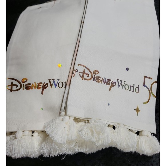Walt Disney World 50th Anniversary pair of Hand towels. - Picture 2 of 2